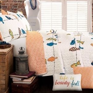 7 Piece Lush Decor Reversible Bird Print Quilt Set